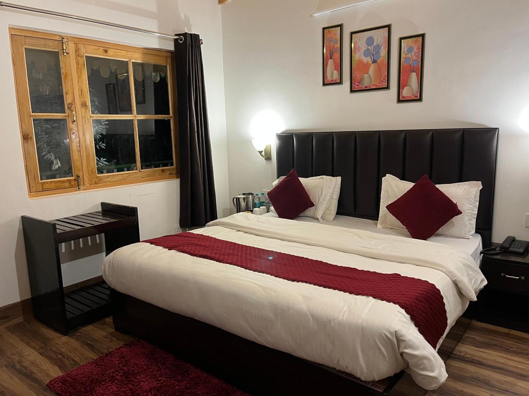 Cedar Woods Resort By Heyan Hotels Nainital Luaran gambar