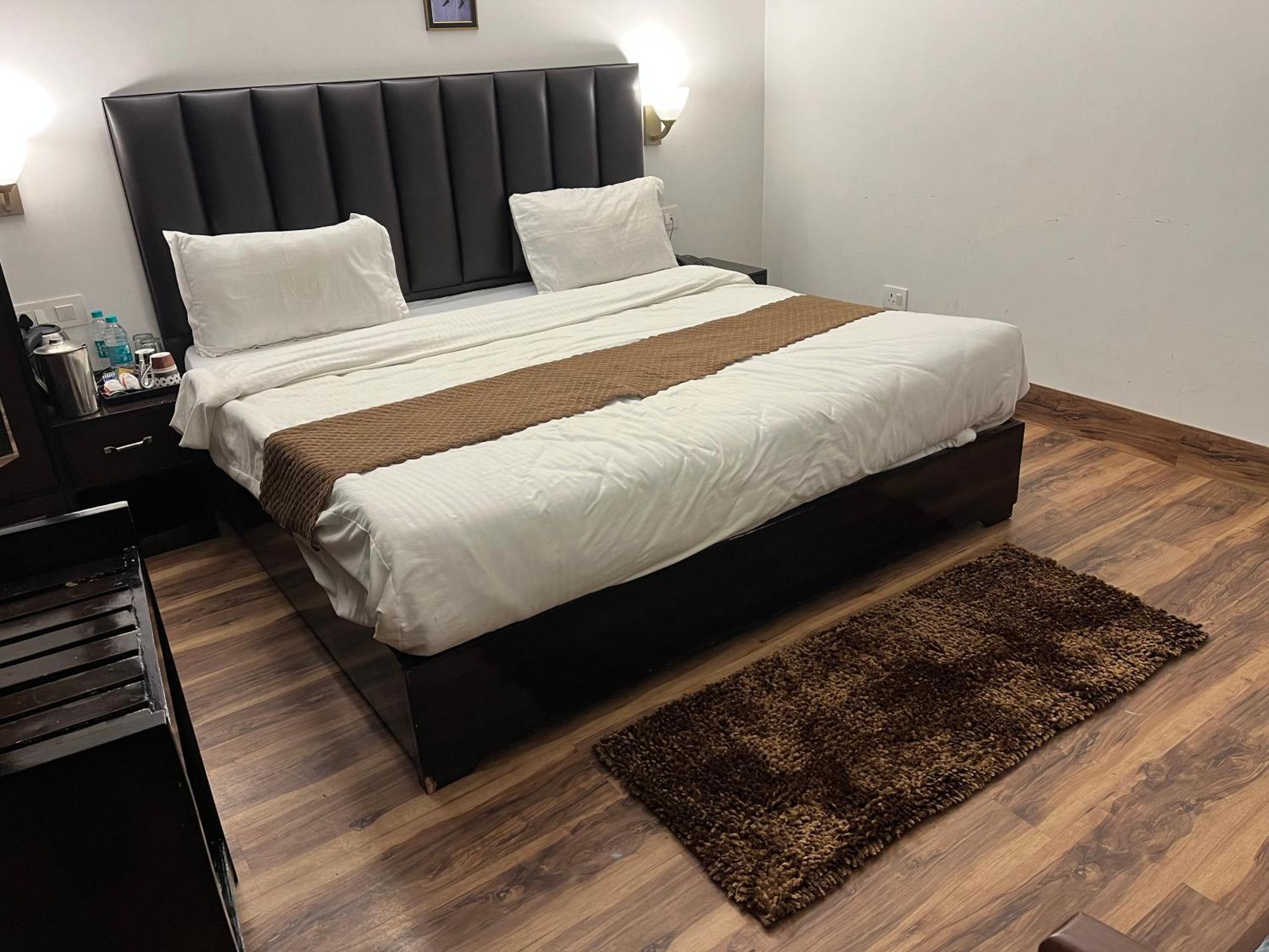 Cedar Woods Resort By Heyan Hotels Nainital Luaran gambar